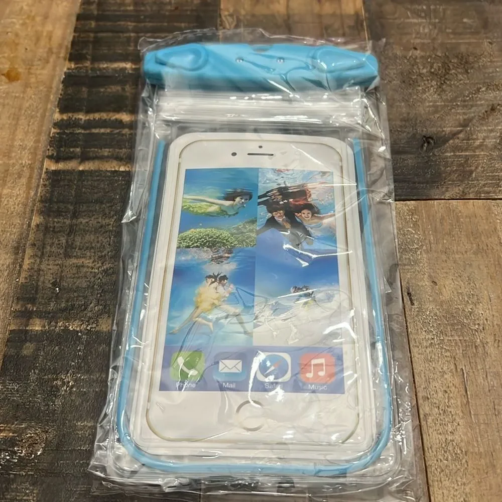WATERPROOF CELL PHONE CASE WITH LANYARD IN BLUE